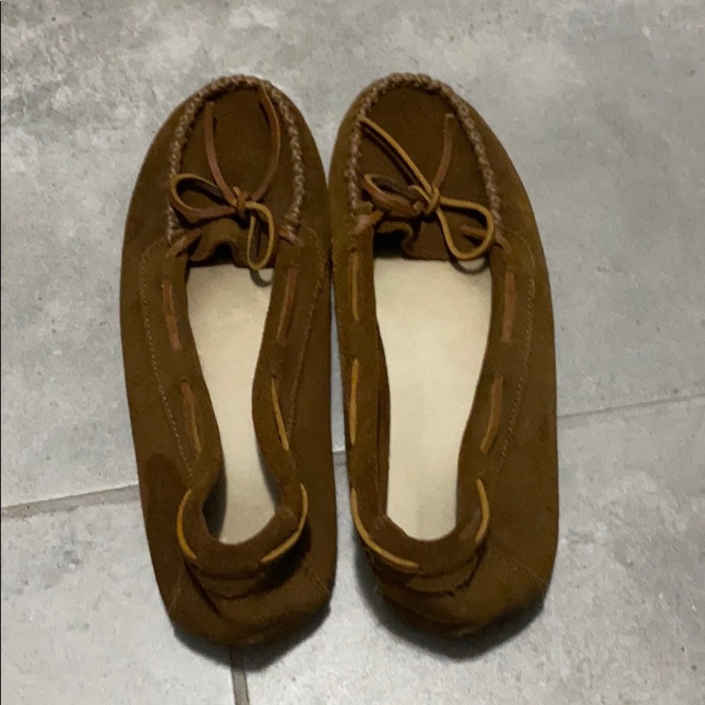 Minnetonka Moccasins Size 9.5